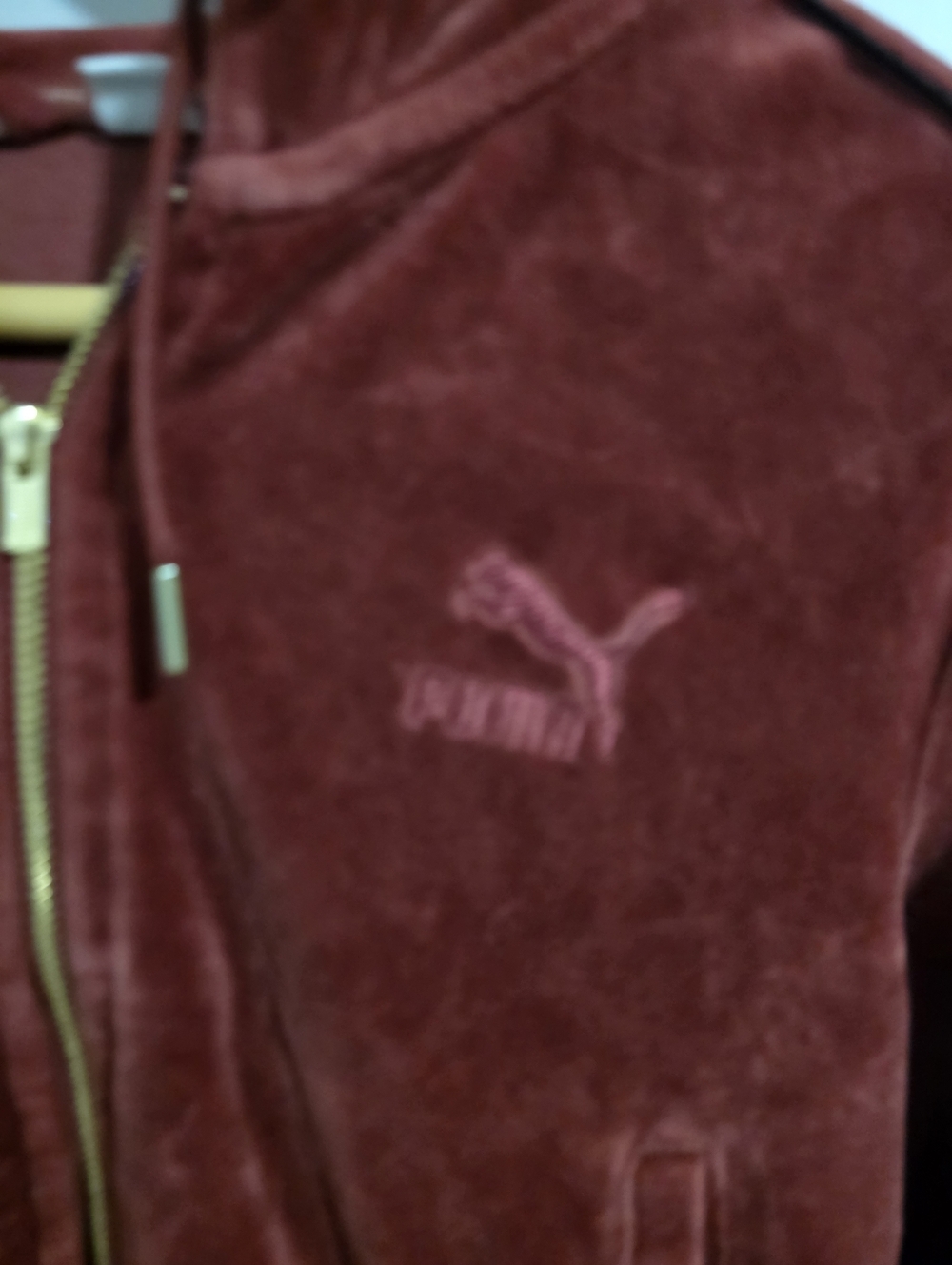 Puma Velour Zip Hoodie Burgundy Cropped XS Soft Velvet Zip-Up - Picture 13 of 13